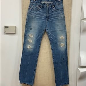 BLUE BLUE Japan rare patch-distressed jeans